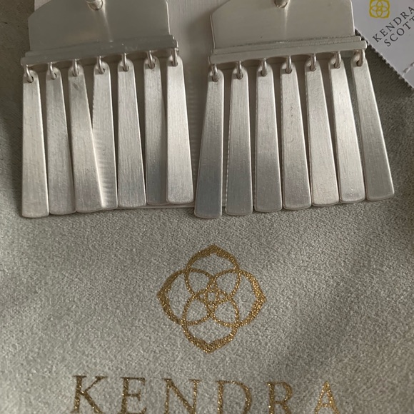 Kendra Scott Layne Statement Earrings Silver - Picture 6 of 8